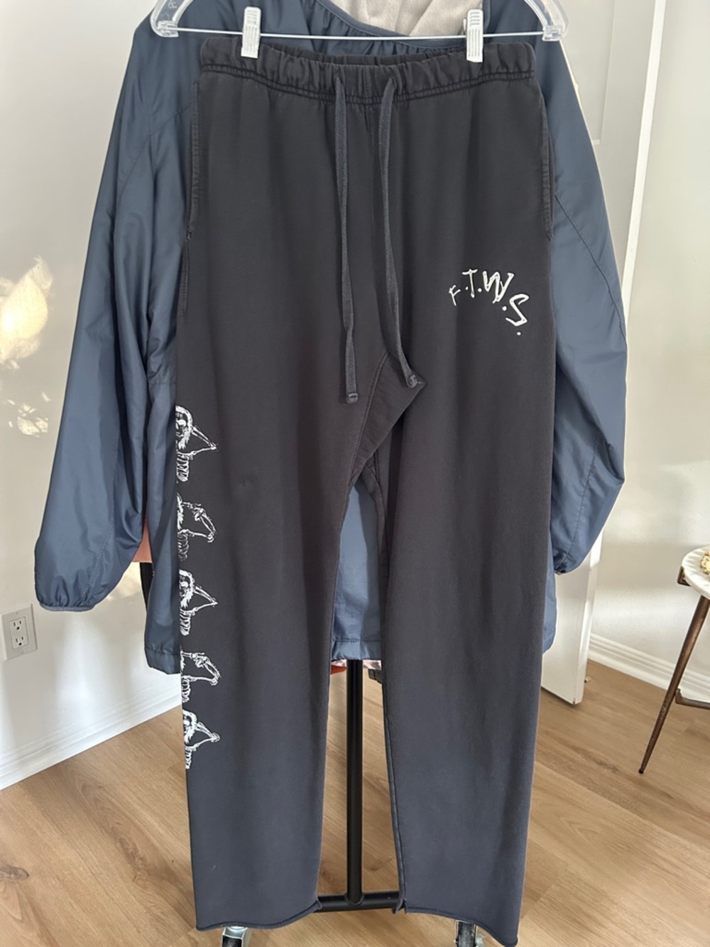 FTWS Sweat Pants. No size tag. Best for Small. 32” inseam. See description.